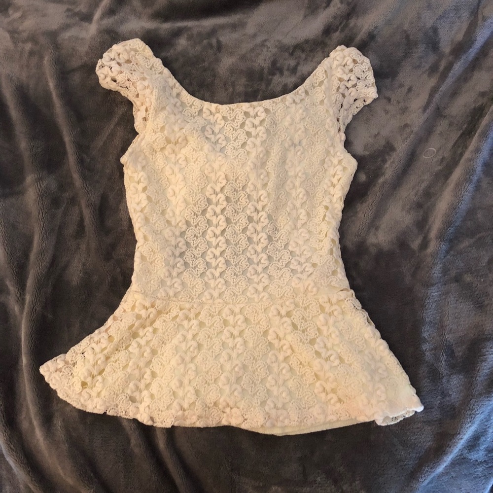🆕Pacsun crochet open back lace bow top XS cream